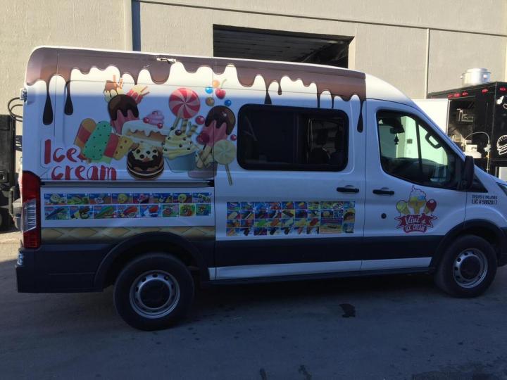 Pet Grooming Trailer Manufacturer Miami