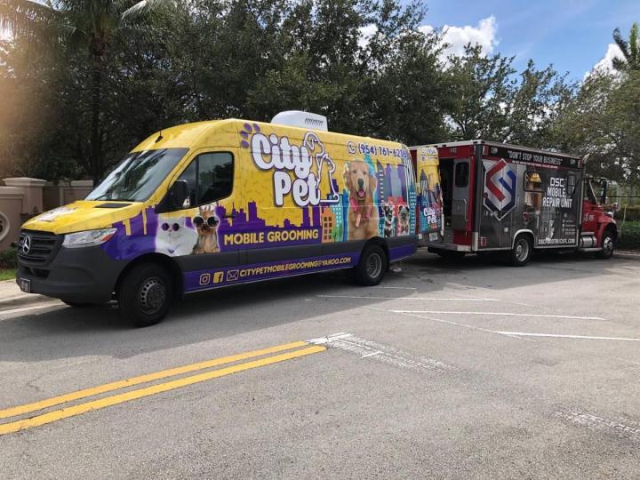 Pet Grooming Trailer Manufacturer Miami